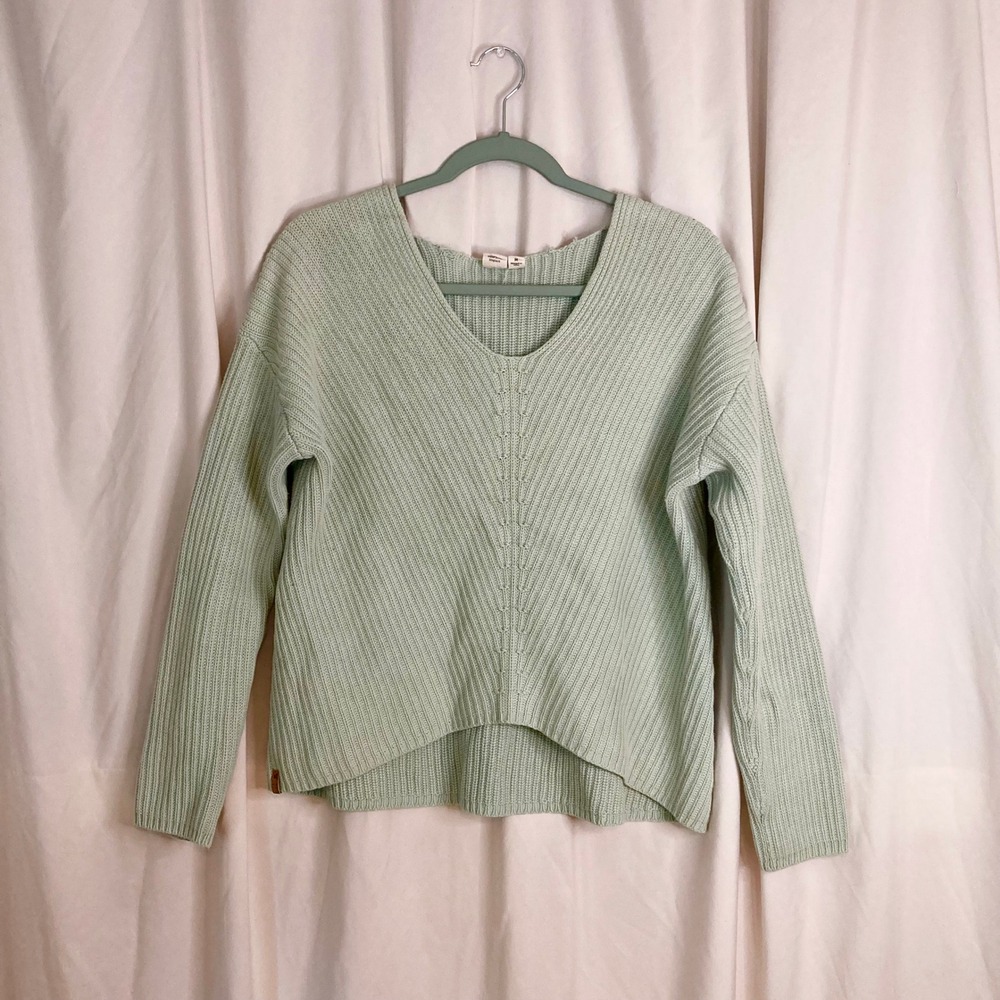 Sage Green 100% Organic Cotton Rib V-Neck Knit Sweater tentree M Sustainable